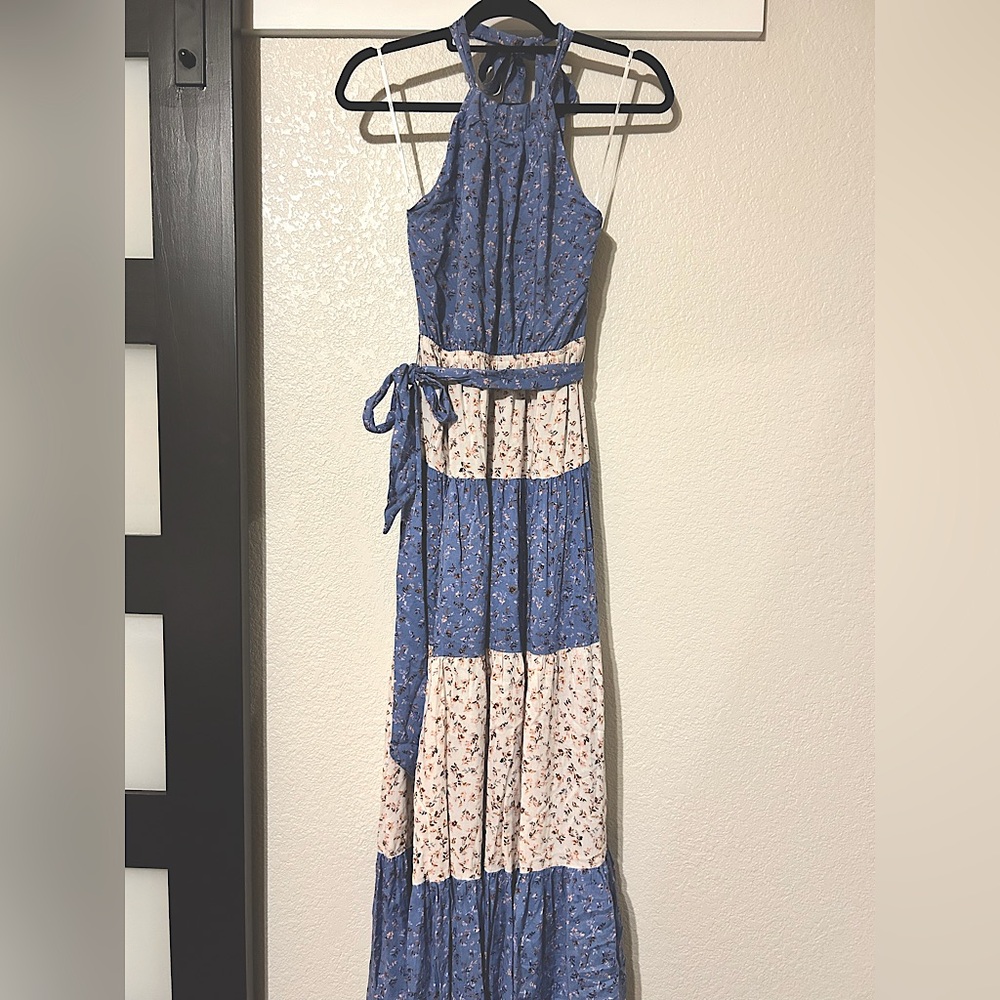 Lulus Halter Dress, like new!